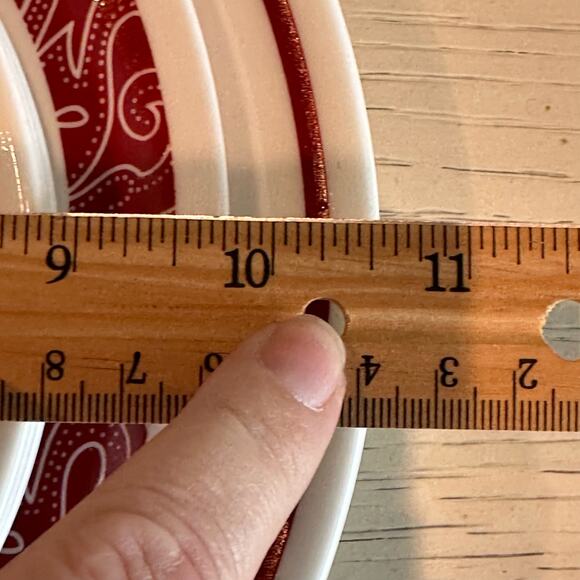 Corelle Dinner Plates Ruby Red Pattern Set of 4, 10.75 inch - Picture 6 of 6